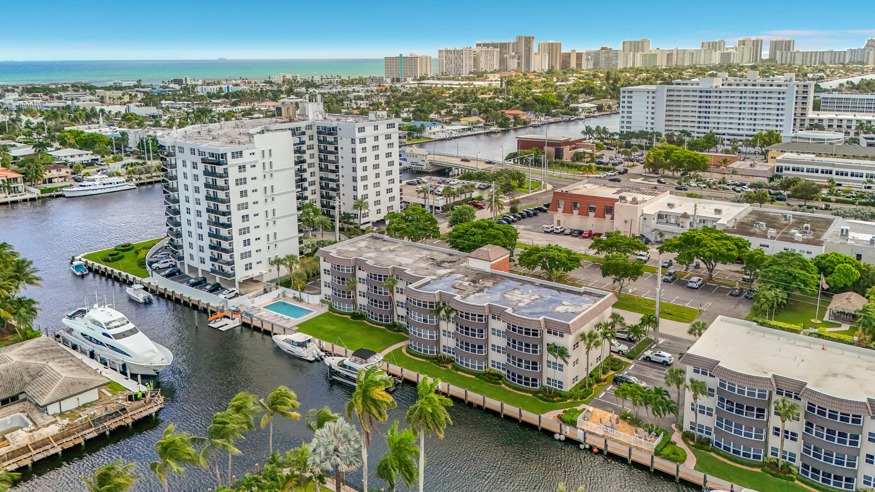3121 NE 51st #102E, Fort Lauderdale FL 33308