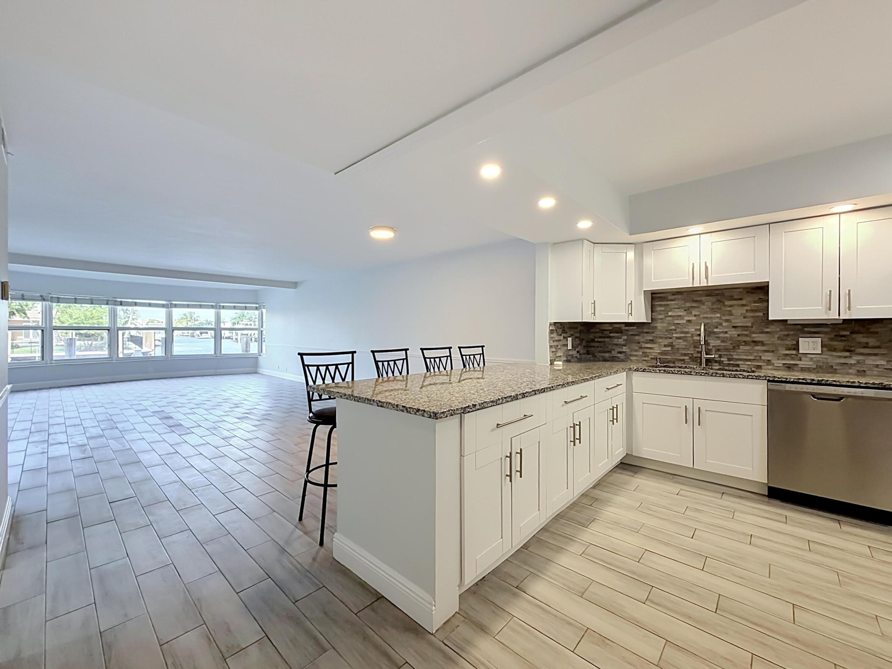 3121 NE 51st #102E, Fort Lauderdale FL 33308
