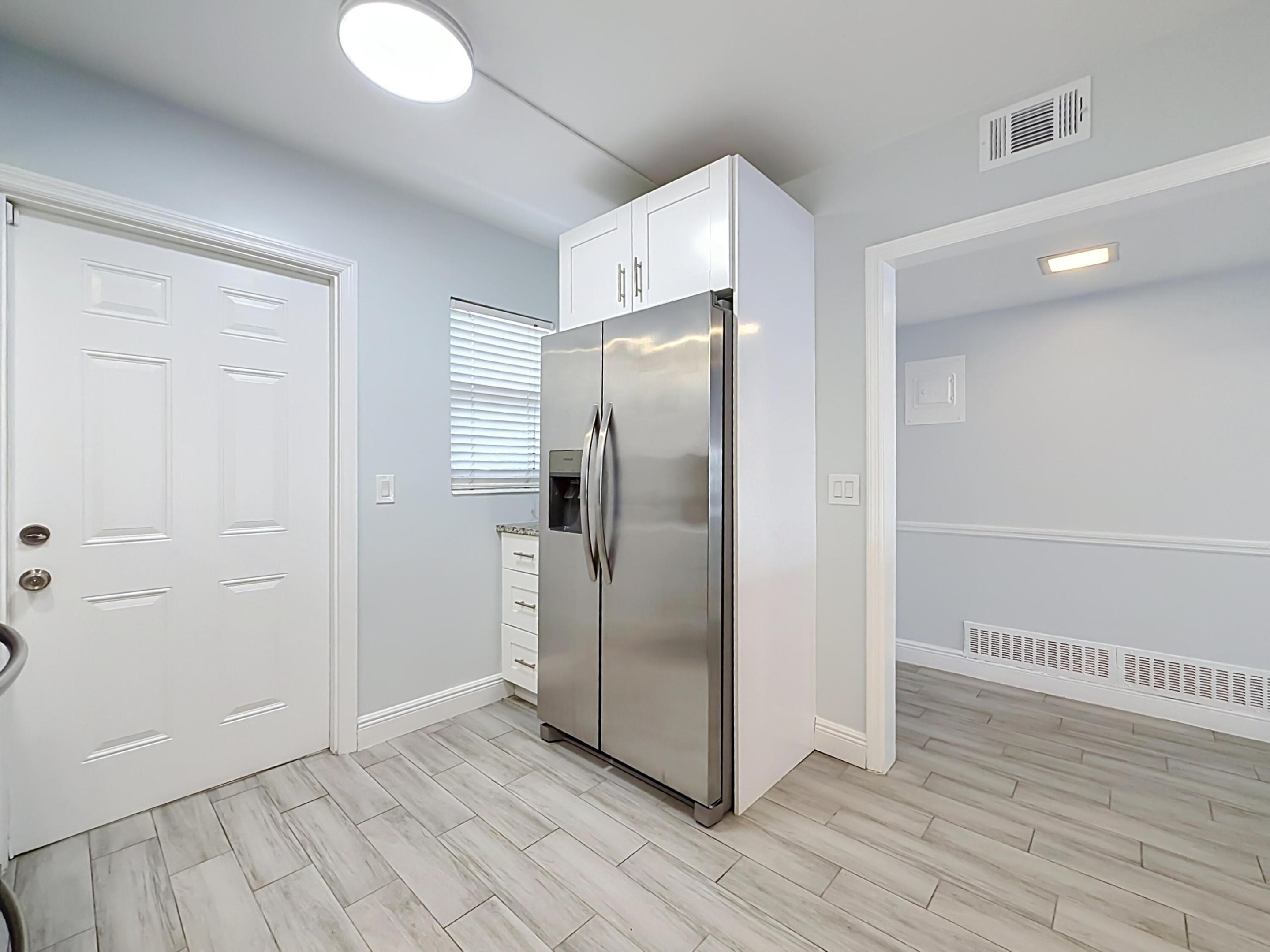 3121 NE 51st #102E, Fort Lauderdale FL 33308
