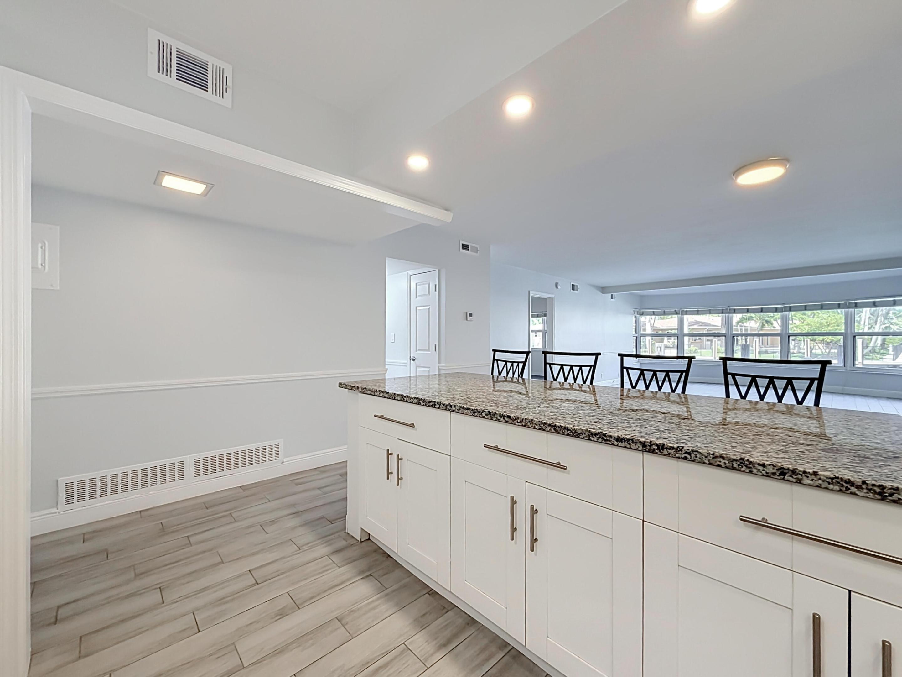 3121 NE 51st #102E, Fort Lauderdale FL 33308