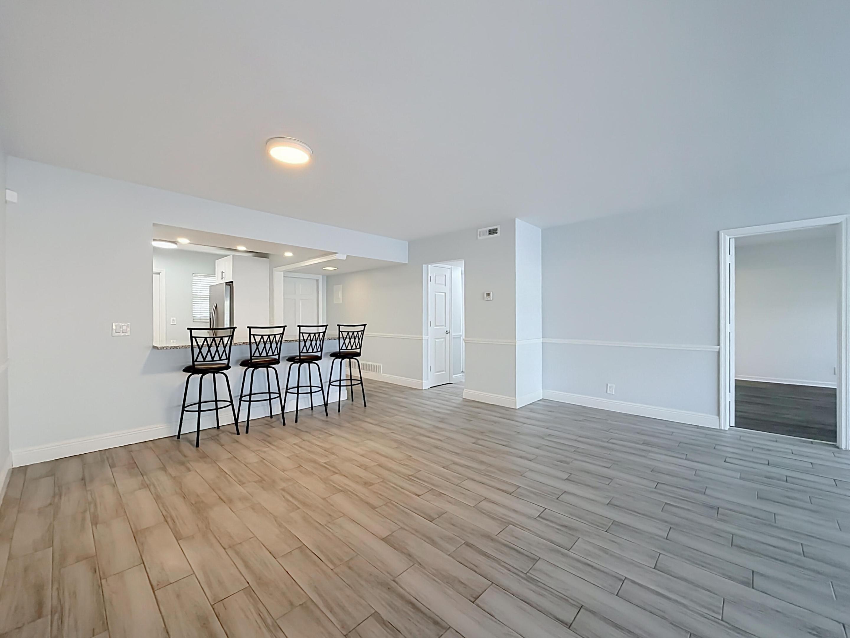 3121 NE 51st #102E, Fort Lauderdale FL 33308