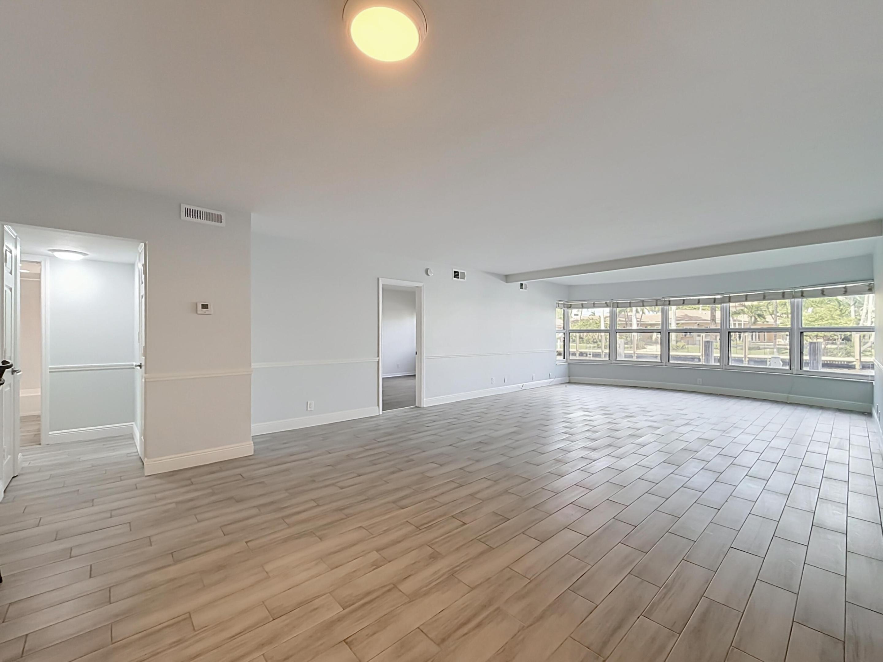 3121 NE 51st #102E, Fort Lauderdale FL 33308