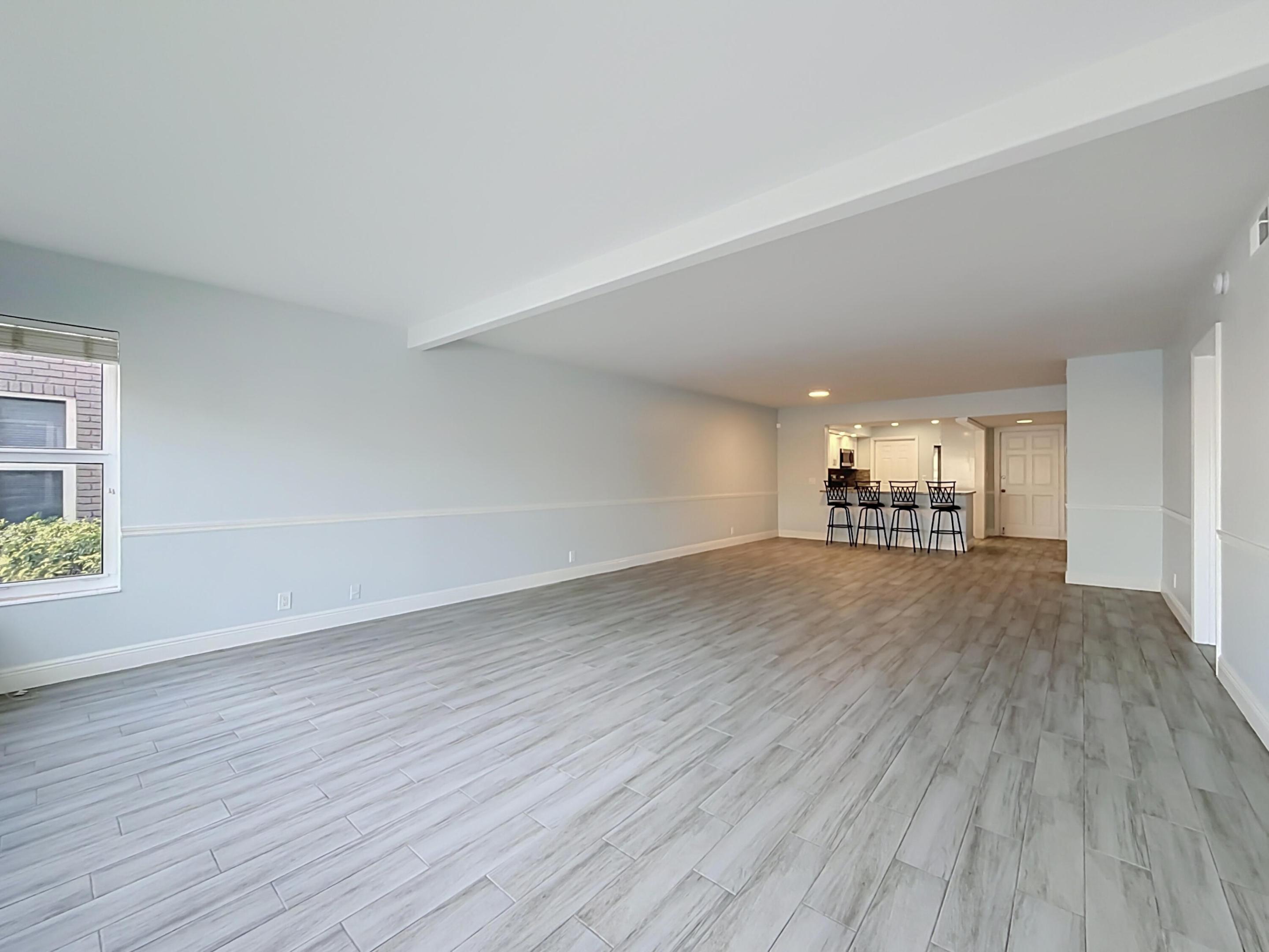 3121 NE 51st #102E, Fort Lauderdale FL 33308