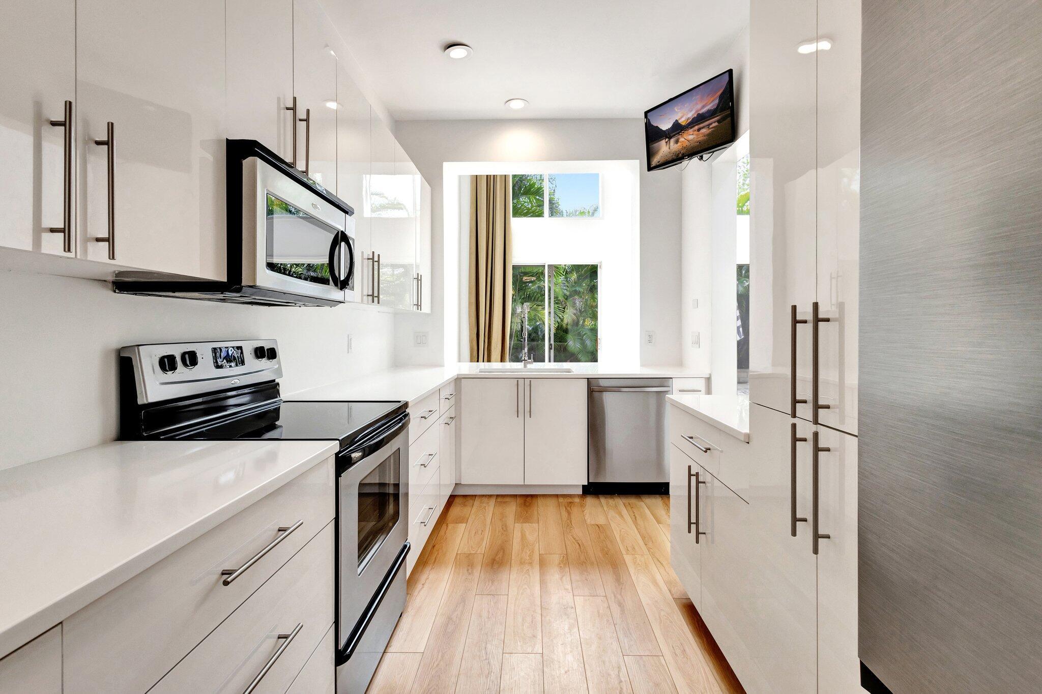 2526 NW 52ND, Boca Raton FL 33496