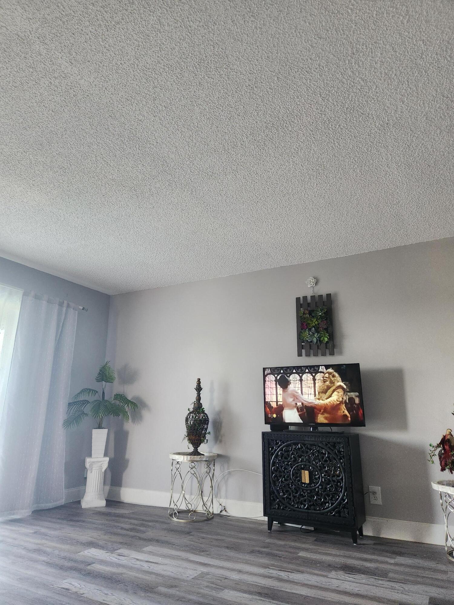 2606 GARDEN #304, Lake Worth FL 33461