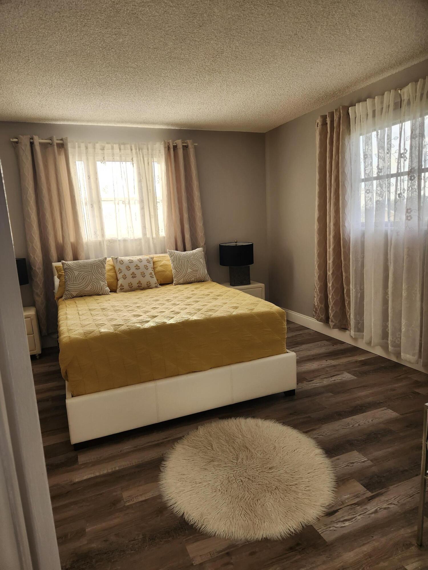 2606 GARDEN #304, Lake Worth FL 33461
