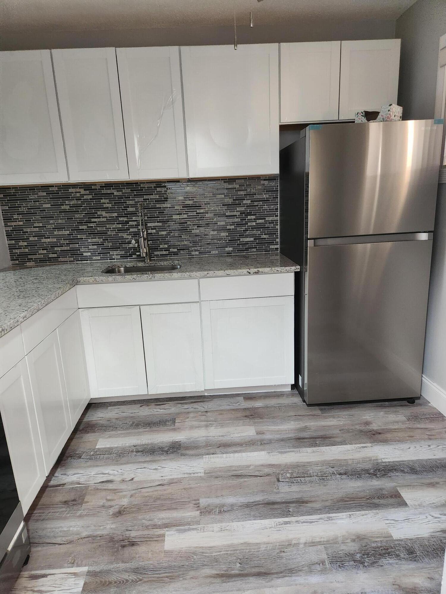 2606 GARDEN #304, Lake Worth FL 33461