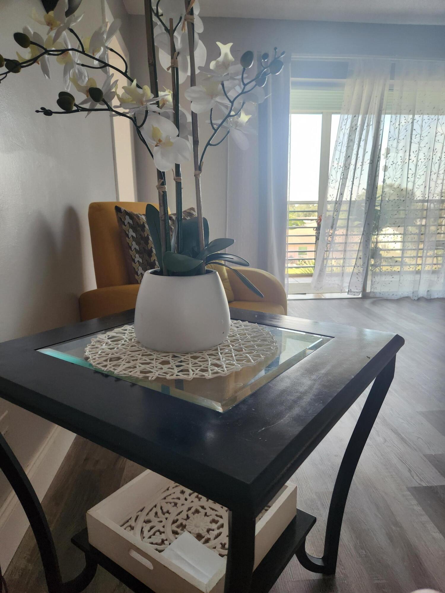 2606 GARDEN #304, Lake Worth FL 33461