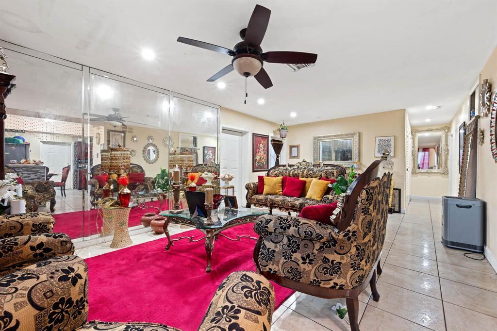 2651 NW 42ND, Lauderhill FL 33313