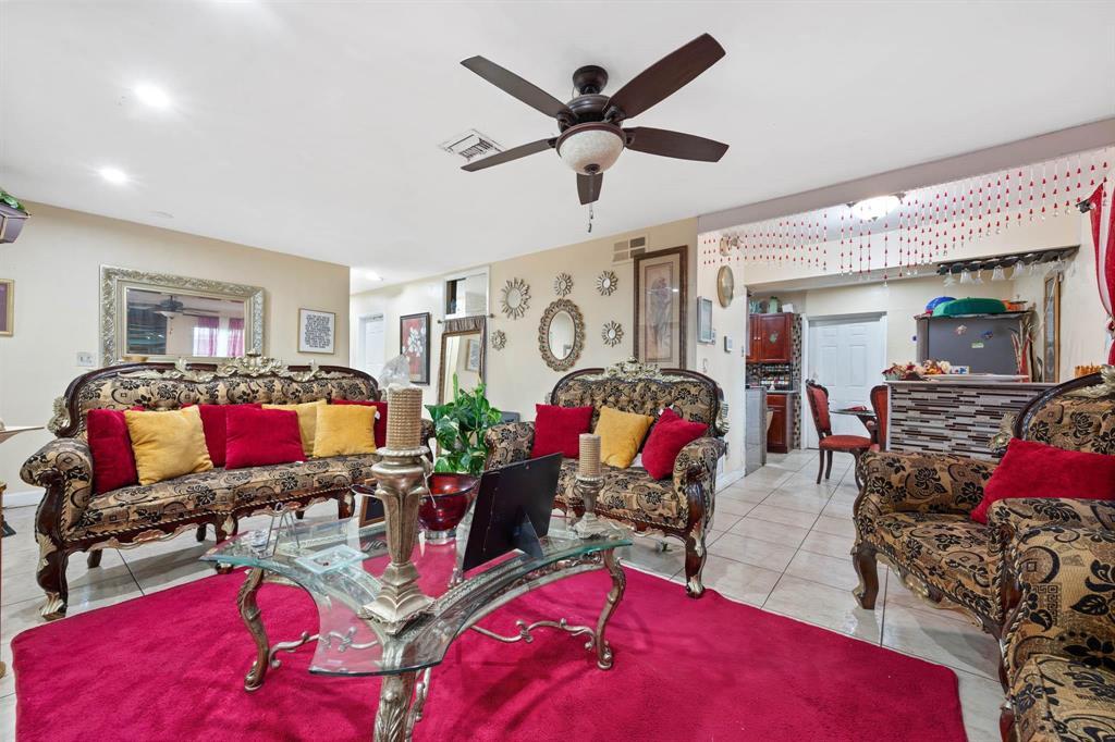 2651 NW 42ND, Lauderhill FL 33313