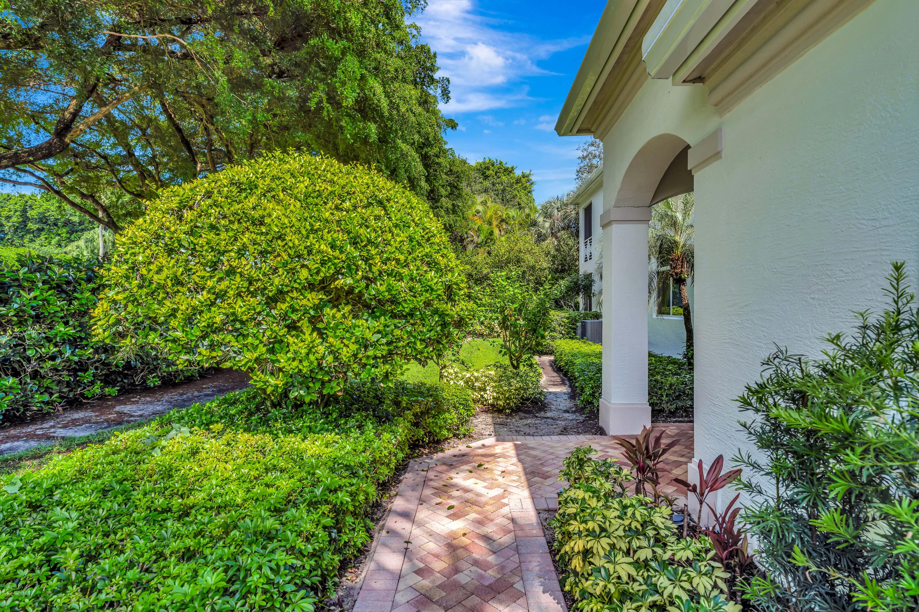 125 Palm Bay #C, Palm Beach Gardens FL 33418