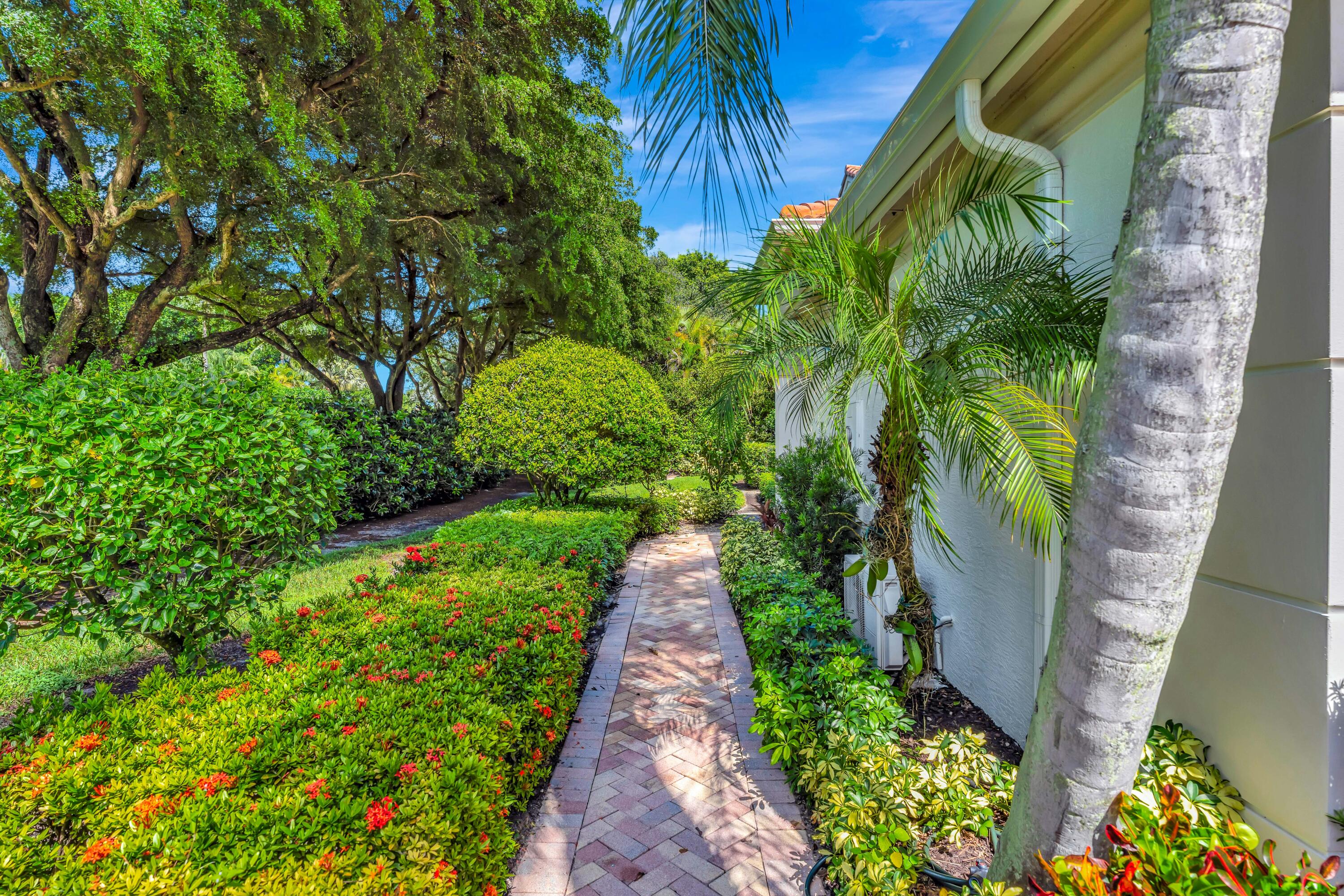 125 Palm Bay #C, Palm Beach Gardens FL 33418