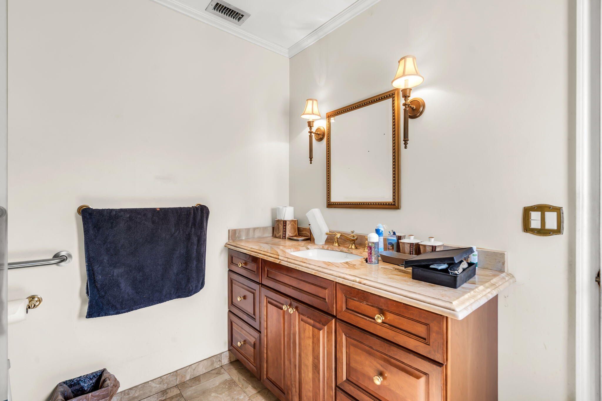 7000 NW 49TH, Lauderhill FL 33319