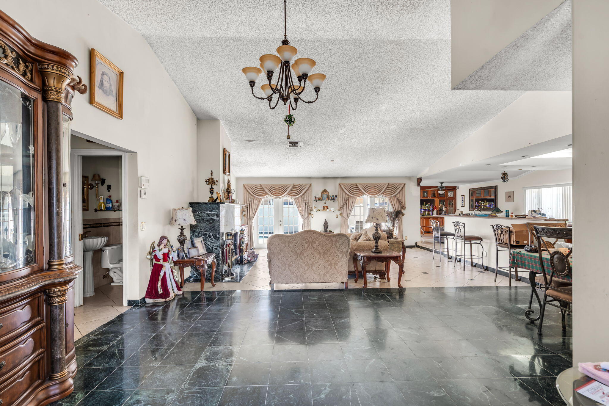 7000 NW 49TH, Lauderhill FL 33319
