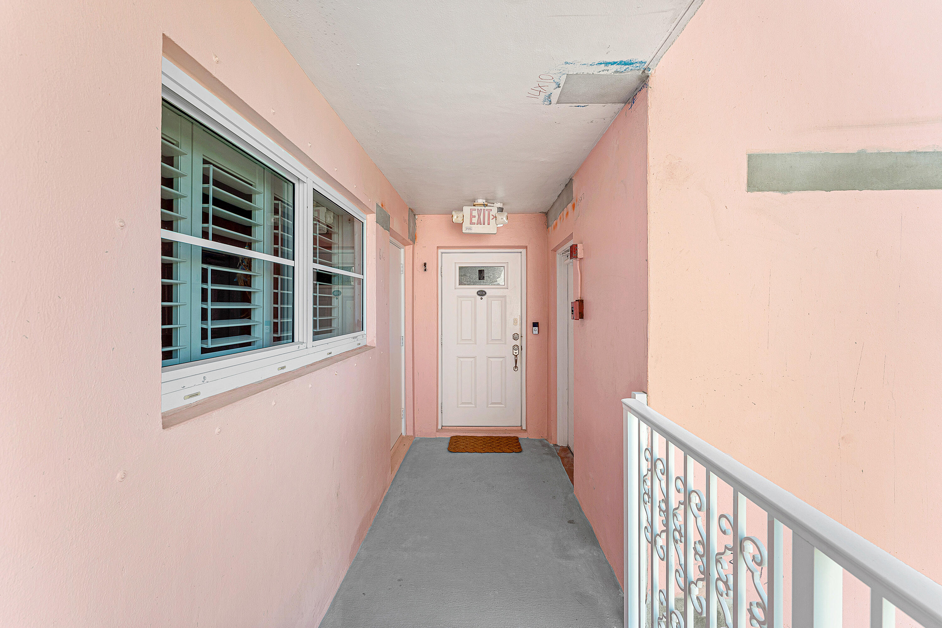 1001 E Camino Real #4010, Boca Raton FL 33432