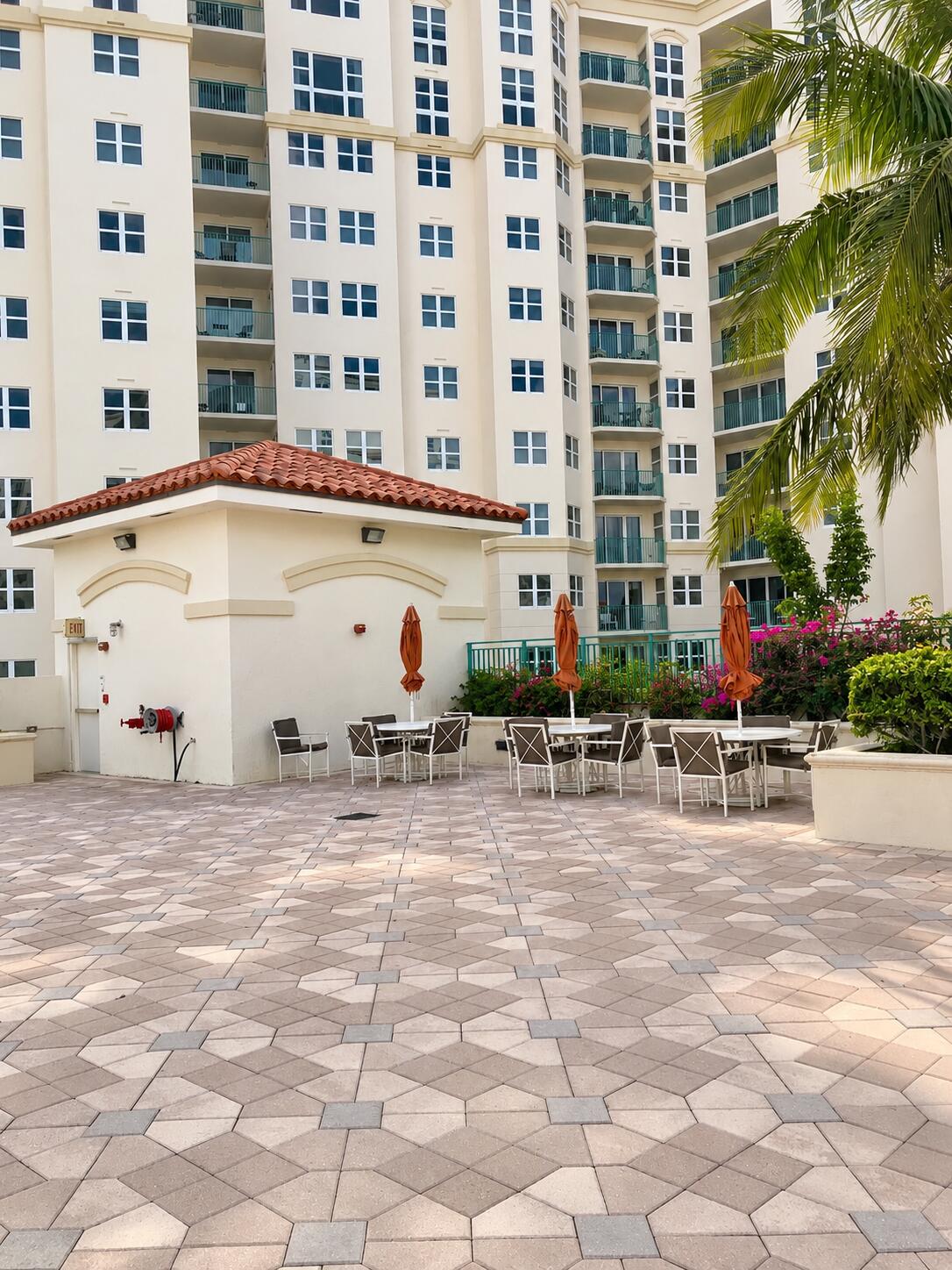 19900 E COUNTRY CLUB #1020 ST, Aventura FL 33180