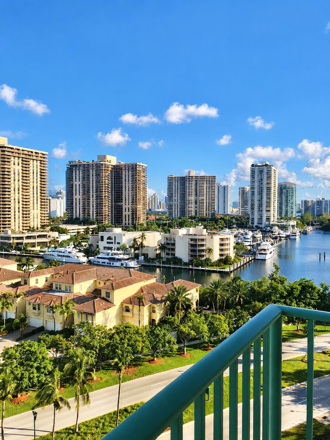19900 E COUNTRY CLUB #1020 ST, Aventura FL 33180