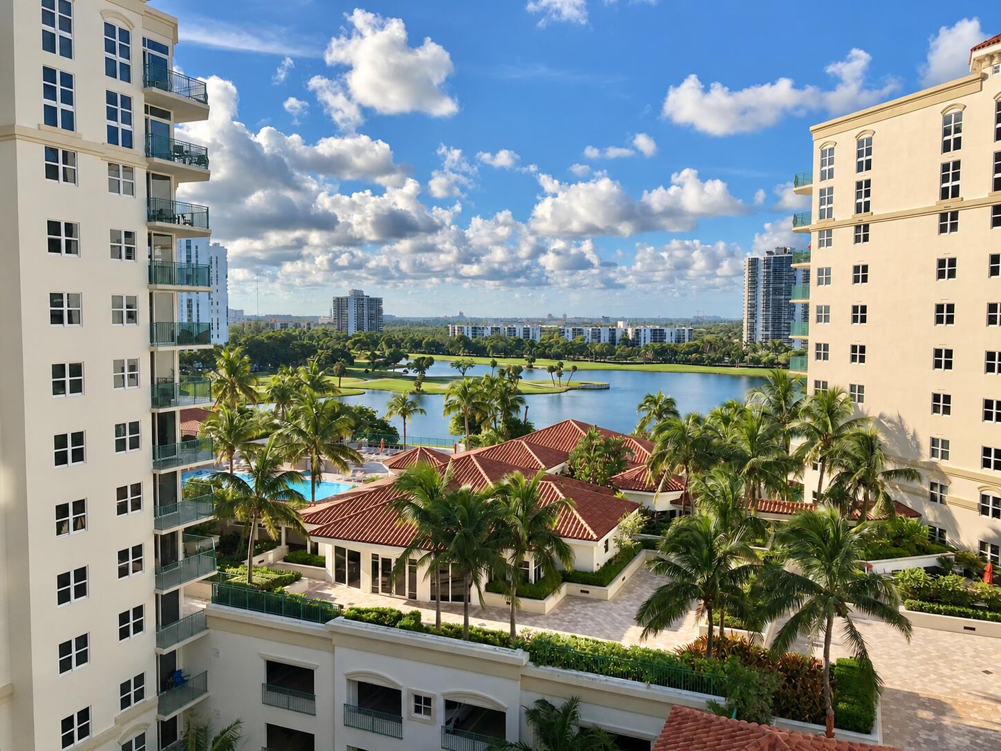 19900 E COUNTRY CLUB #1020 ST, Aventura FL 33180