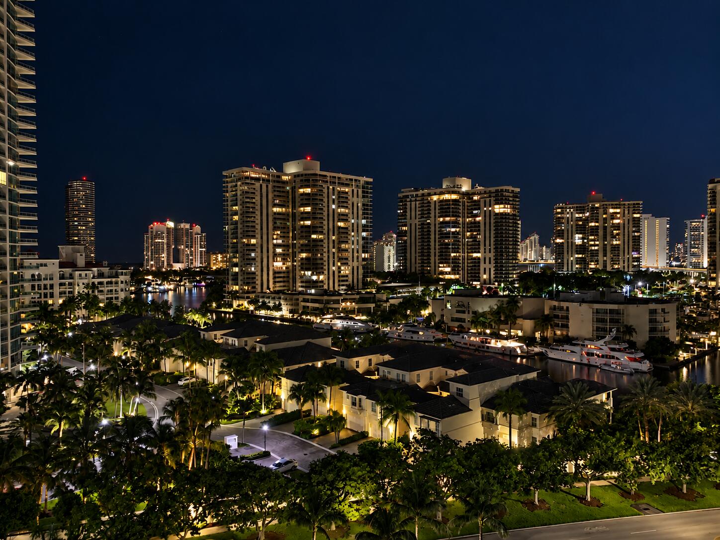 19900 E COUNTRY CLUB #1020 ST, Aventura FL 33180