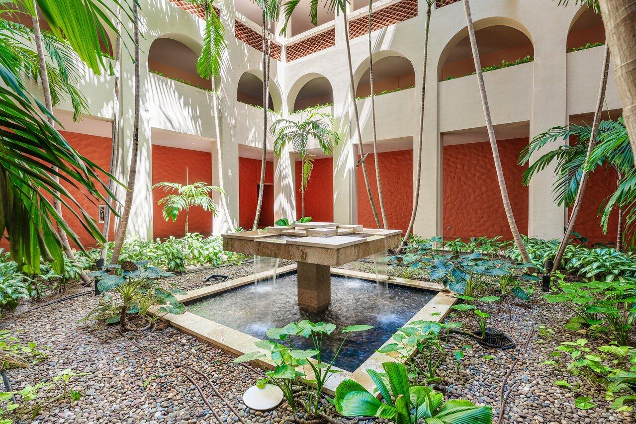 2 N Breakers Row #N PH4, Palm Beach FL 33480
