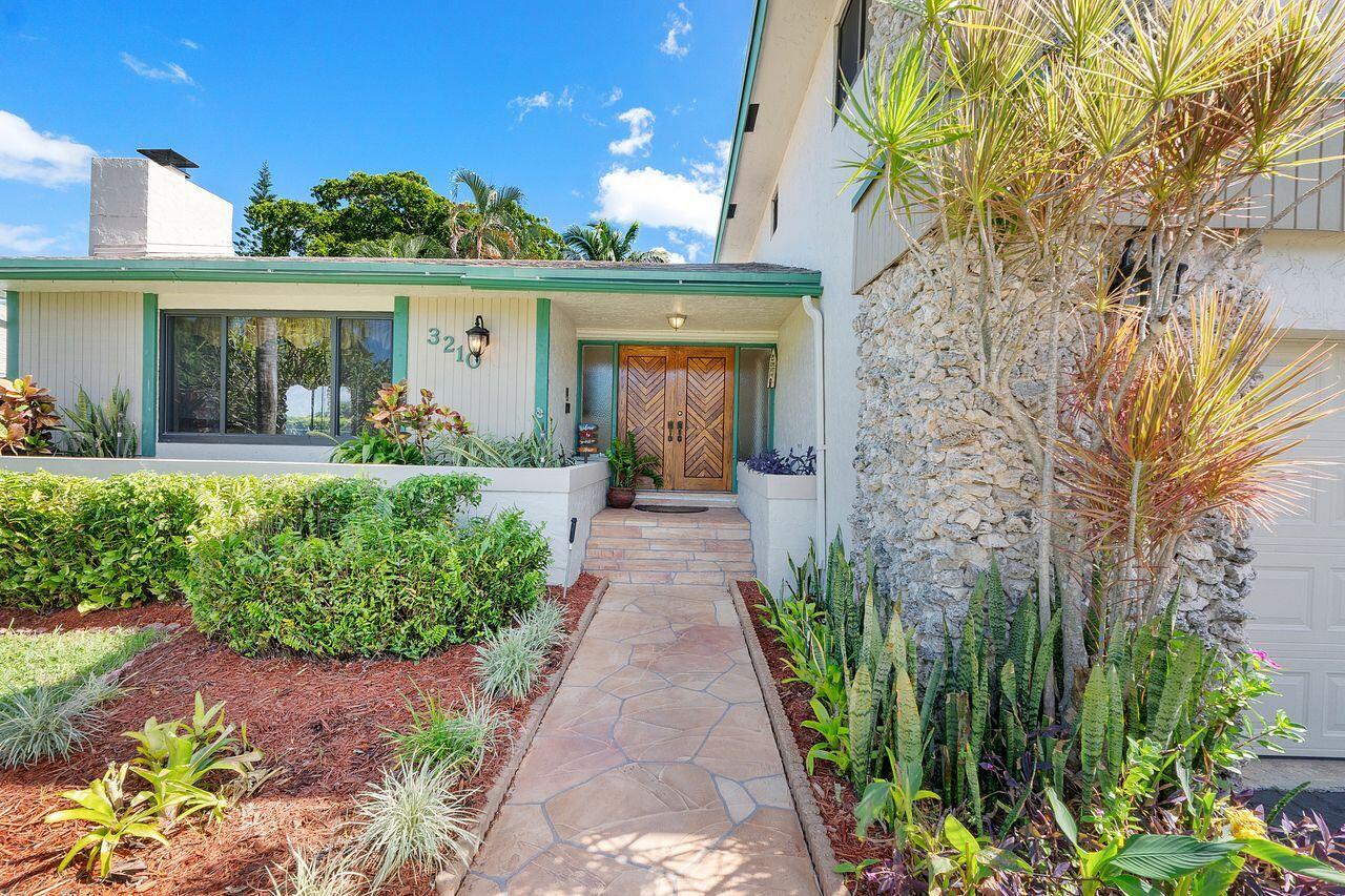 3210 NW 93RD, Sunrise FL 33351