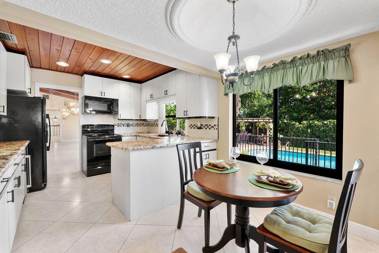 3210 NW 93RD, Sunrise FL 33351