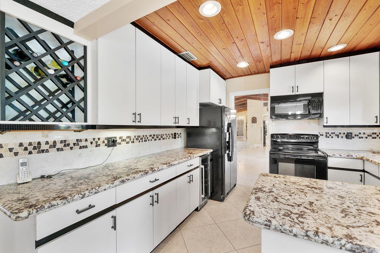 3210 NW 93RD, Sunrise FL 33351