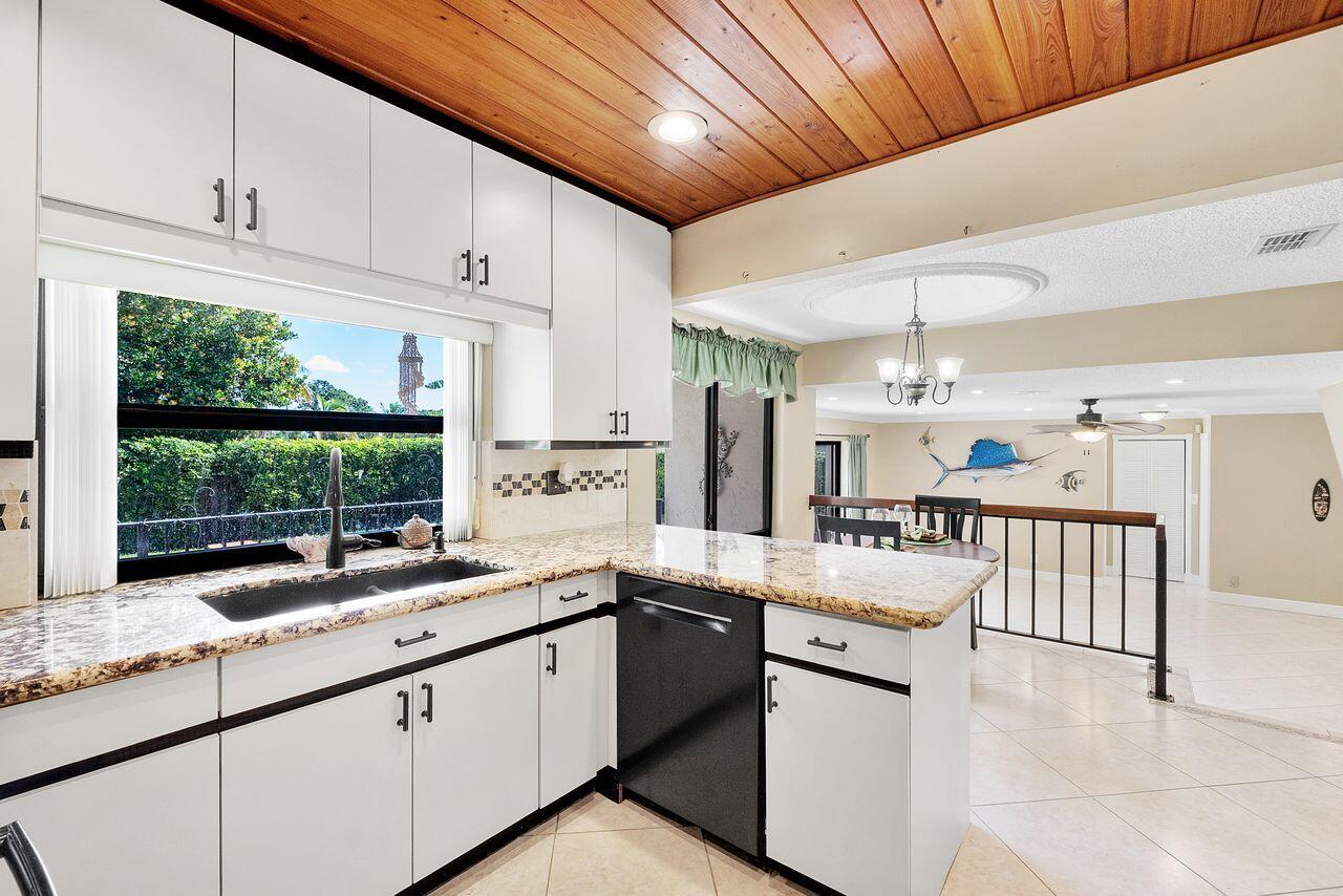 3210 NW 93RD, Sunrise FL 33351