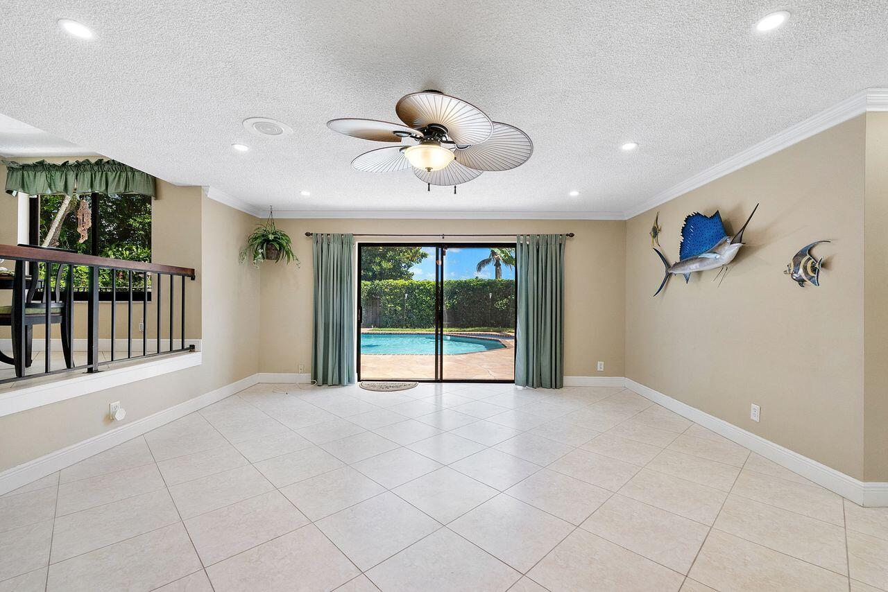 3210 NW 93RD, Sunrise FL 33351