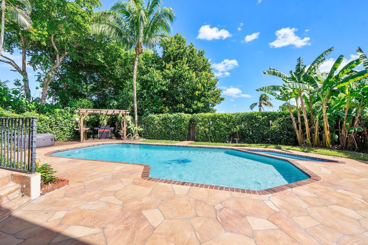 3210 NW 93RD, Sunrise FL 33351