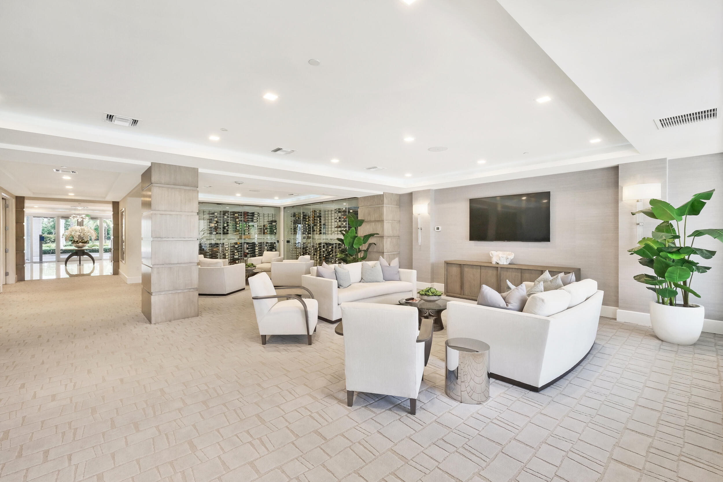 2720 Donald Ross #301, Palm Beach Gardens FL 33410