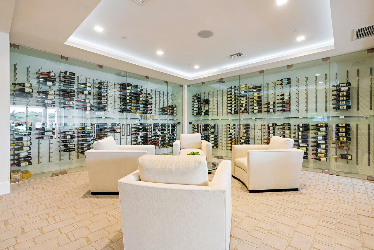 2720 Donald Ross #301, Palm Beach Gardens FL 33410