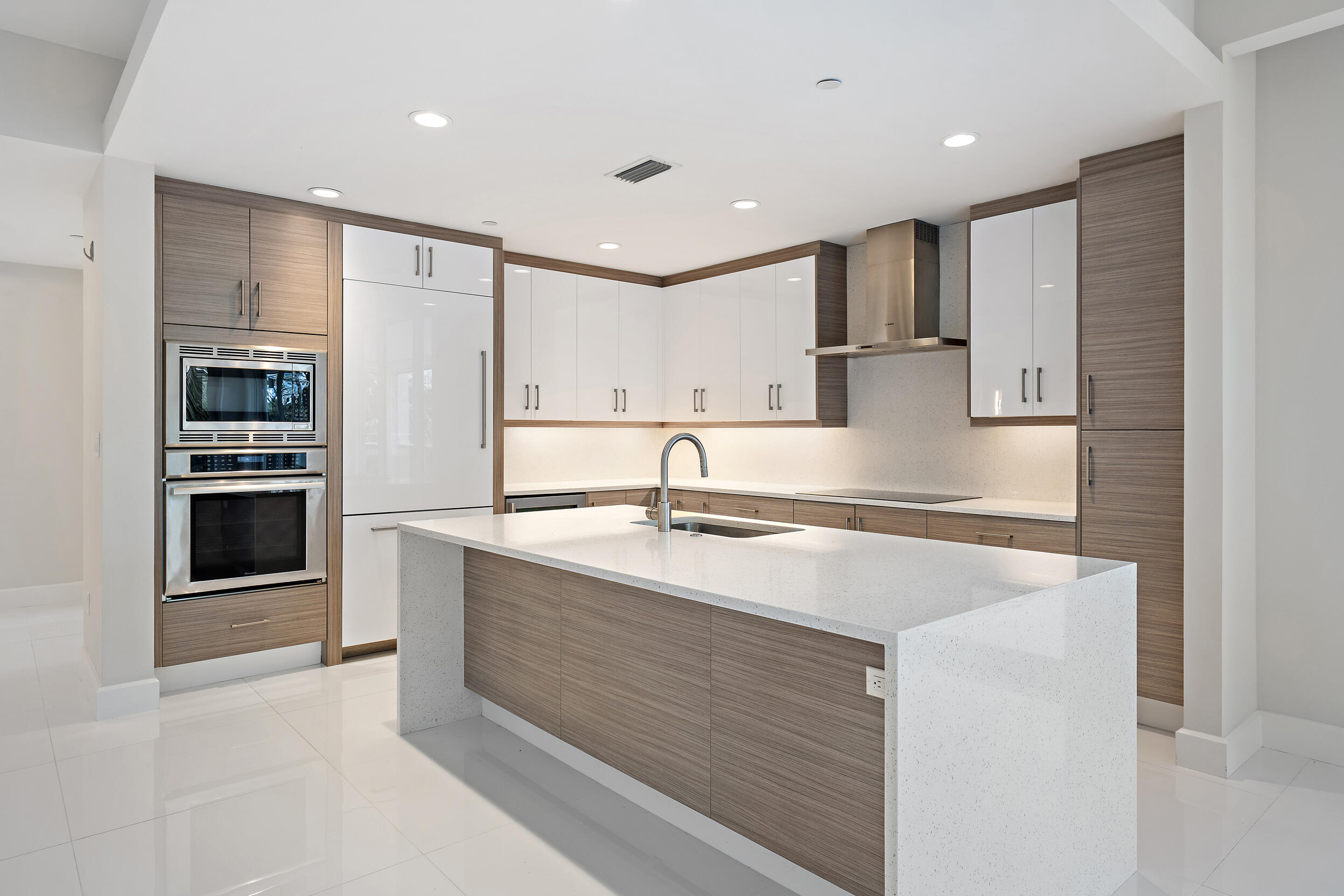 2720 Donald Ross #301, Palm Beach Gardens FL 33410