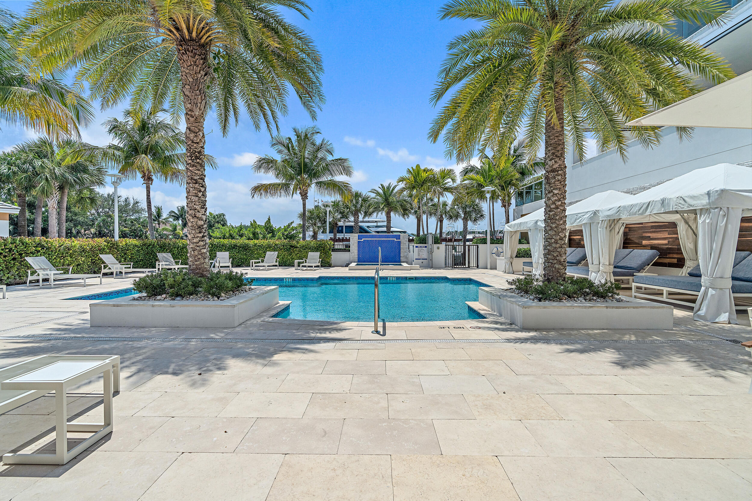 2720 Donald Ross #301, Palm Beach Gardens FL 33410
