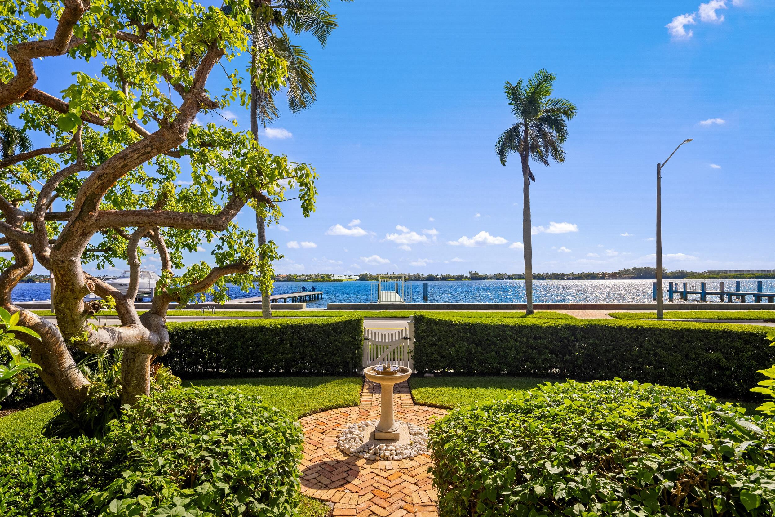 6917 S Flagler, West Palm Beach FL 33405