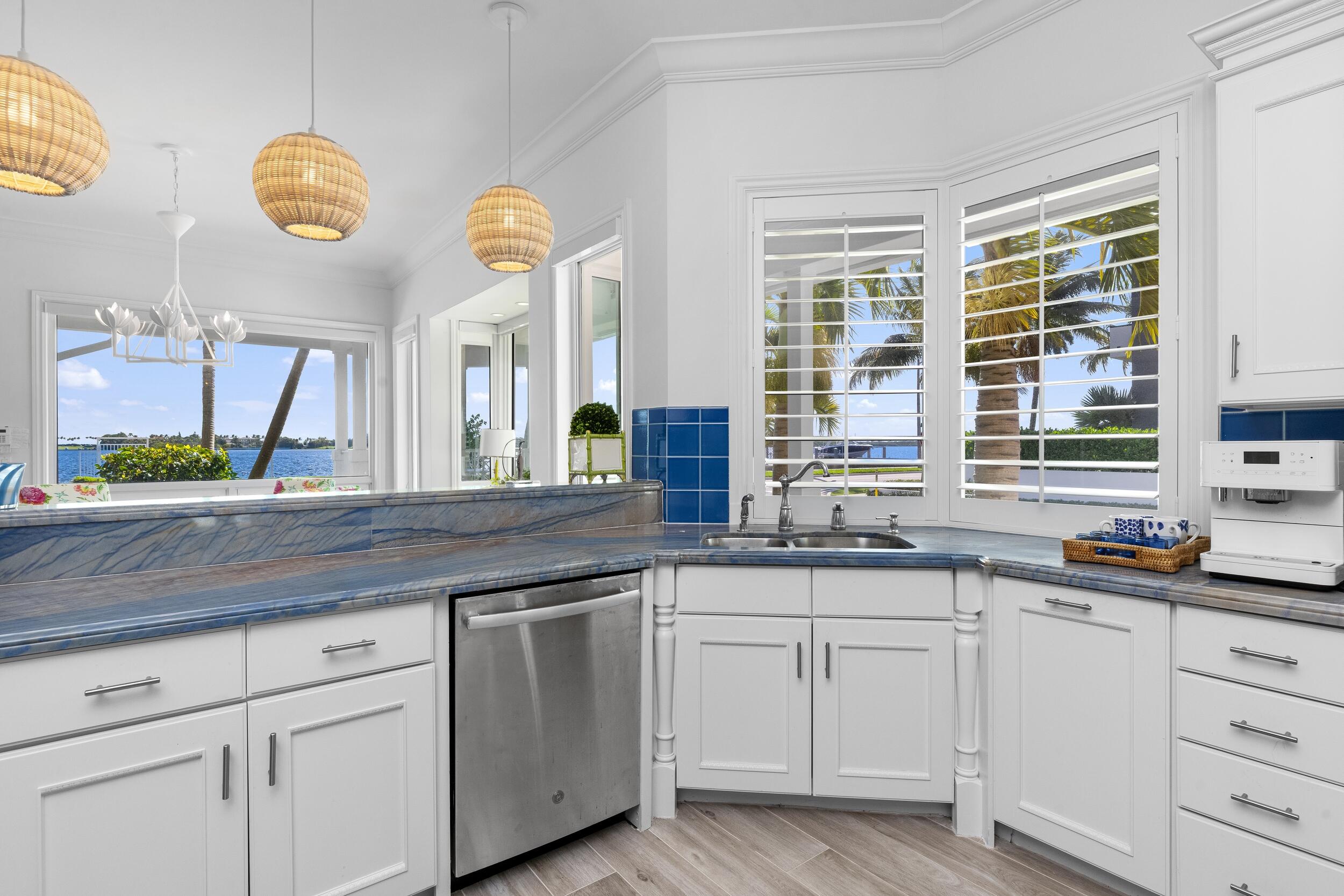 6917 S Flagler, West Palm Beach FL 33405