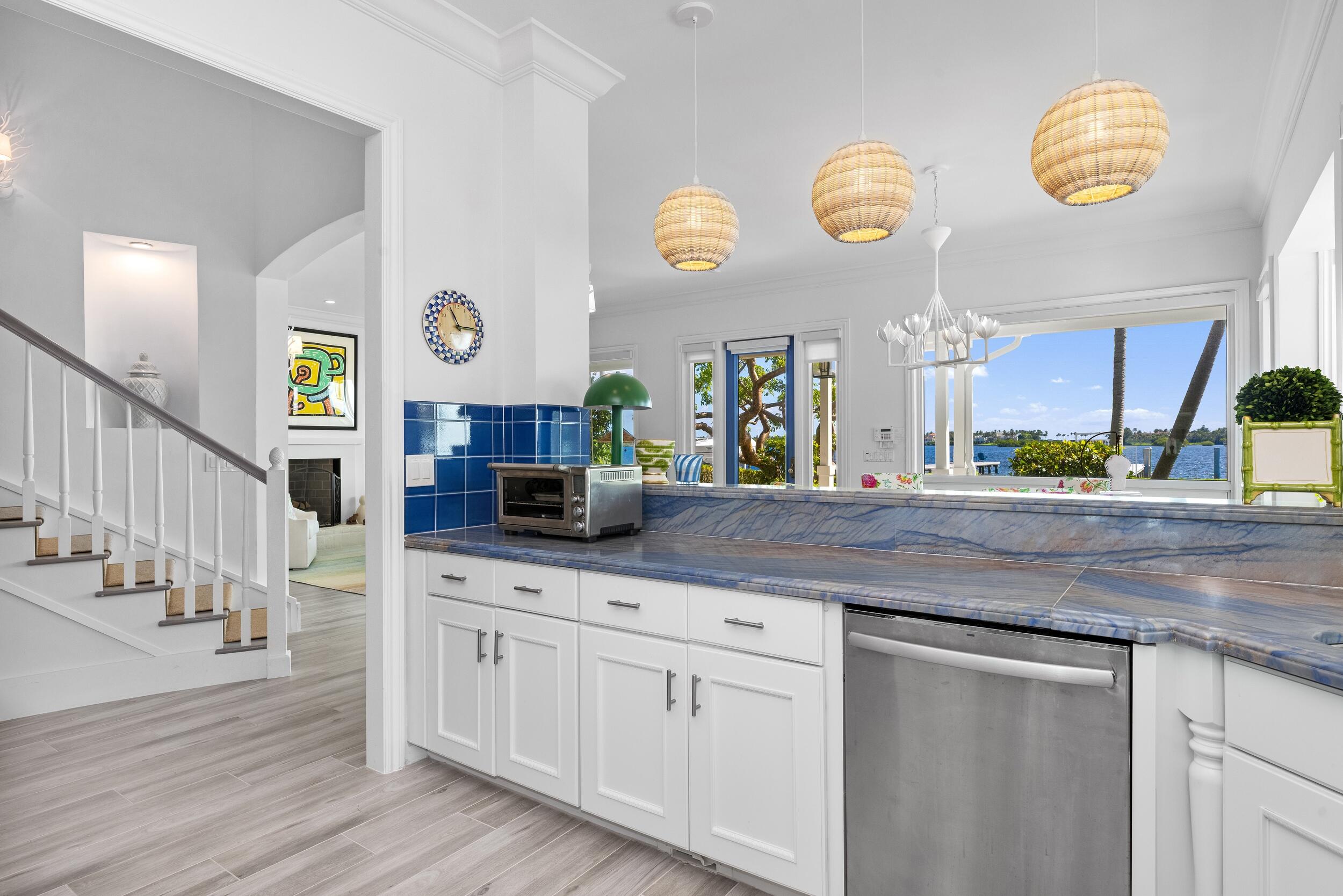 6917 S Flagler, West Palm Beach FL 33405