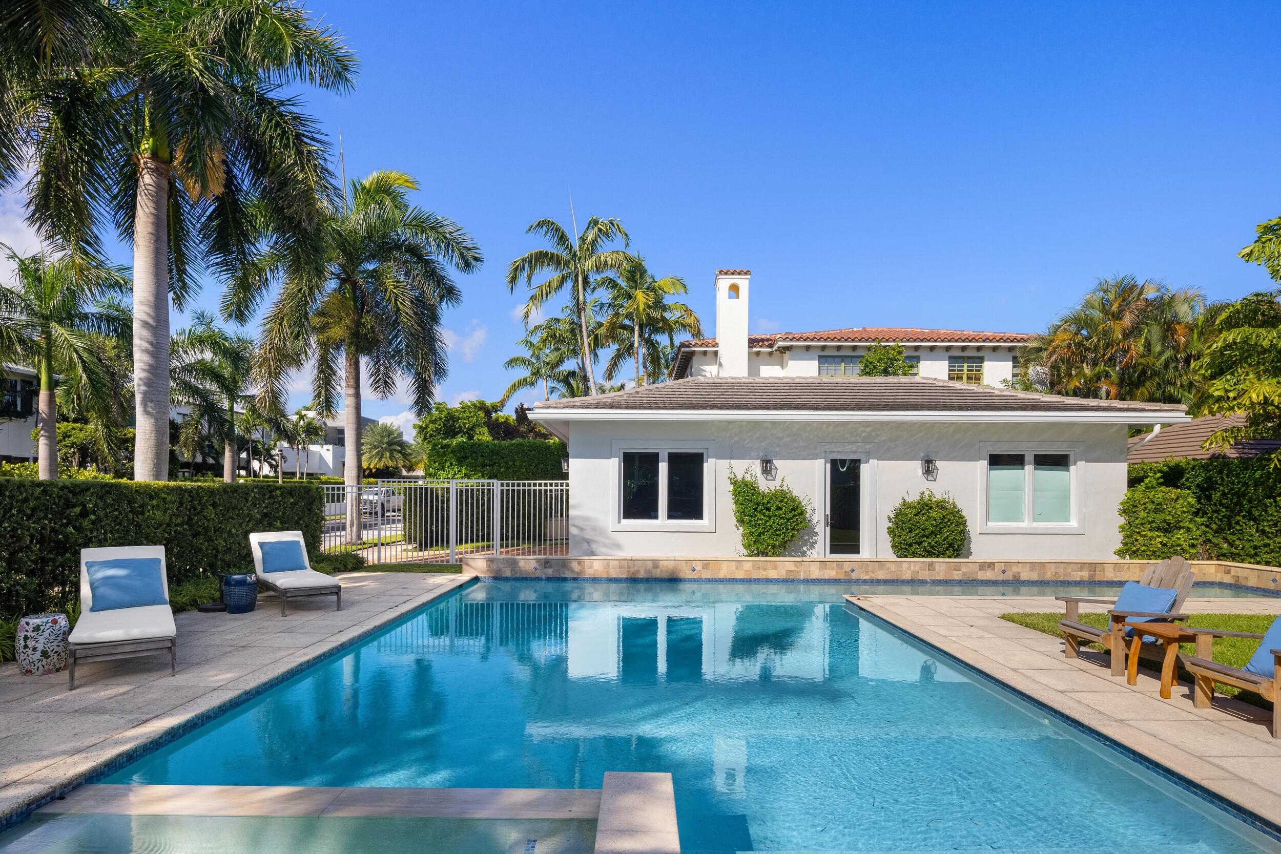 6917 S Flagler, West Palm Beach FL 33405