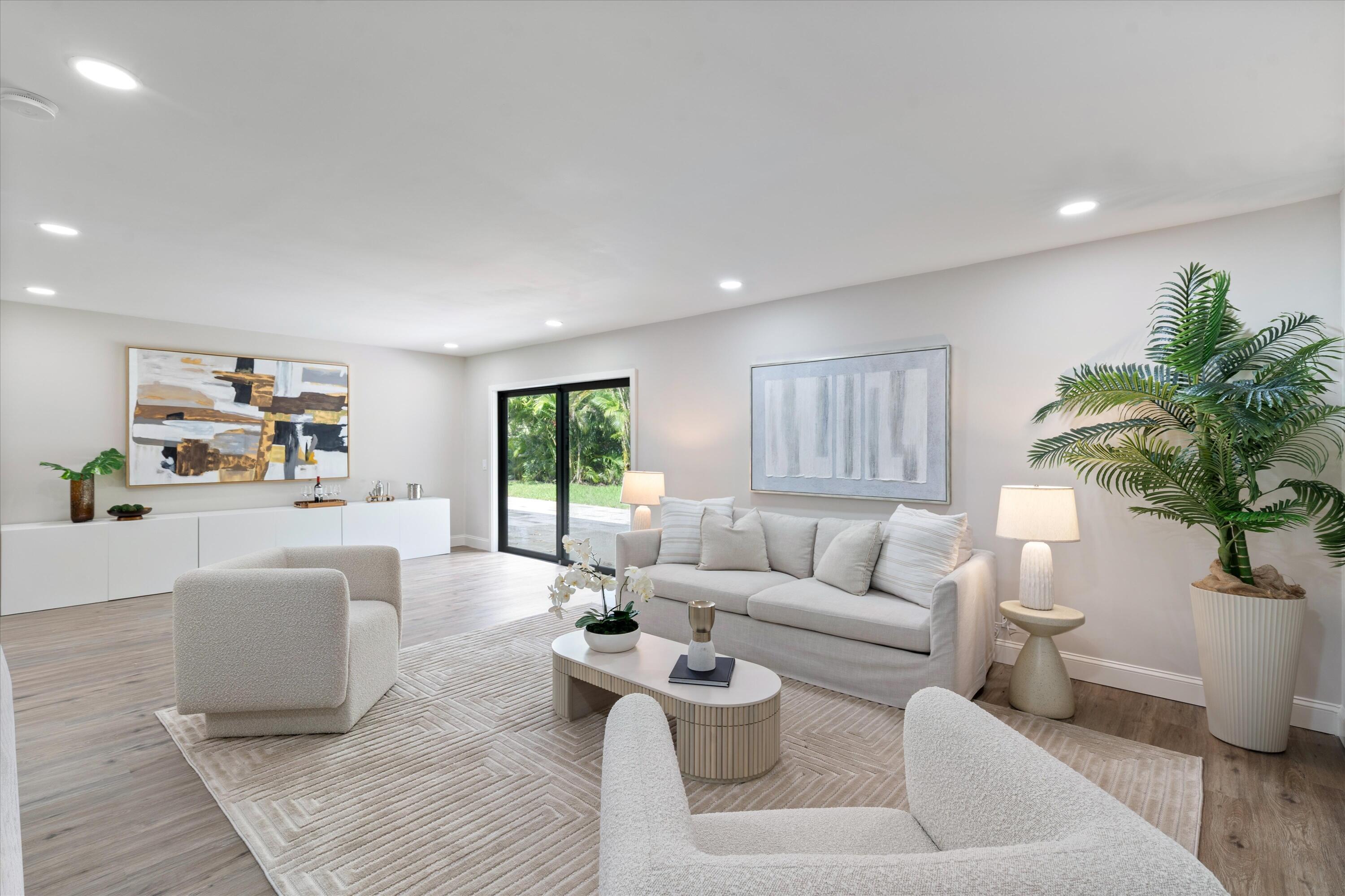 6111 WHITE OAK, Tamarac FL 33319