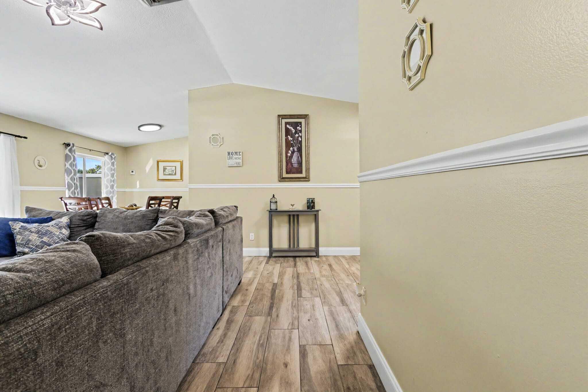 8720 NW 46TH, Lauderhill FL 33351