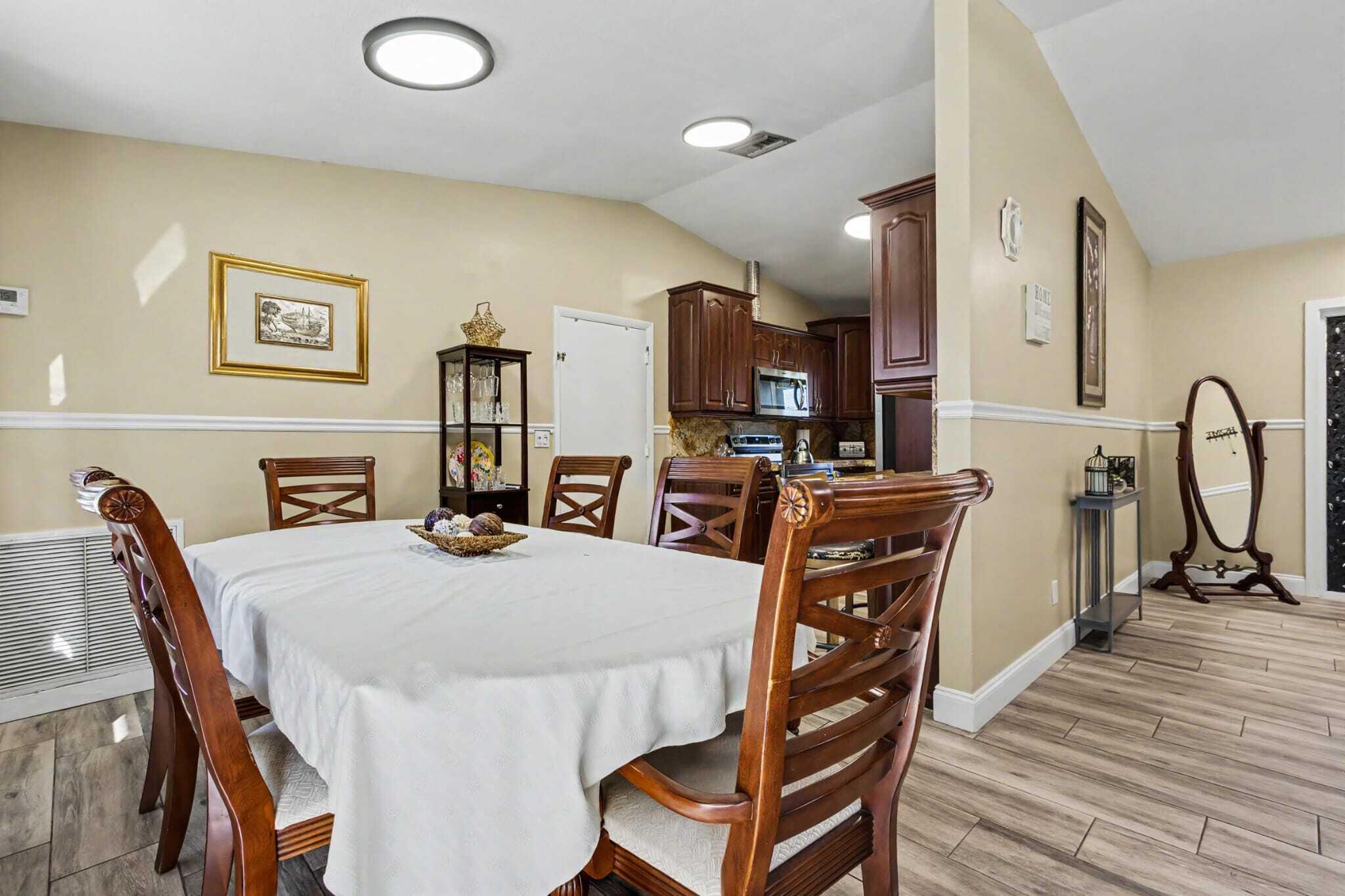 8720 NW 46TH, Lauderhill FL 33351
