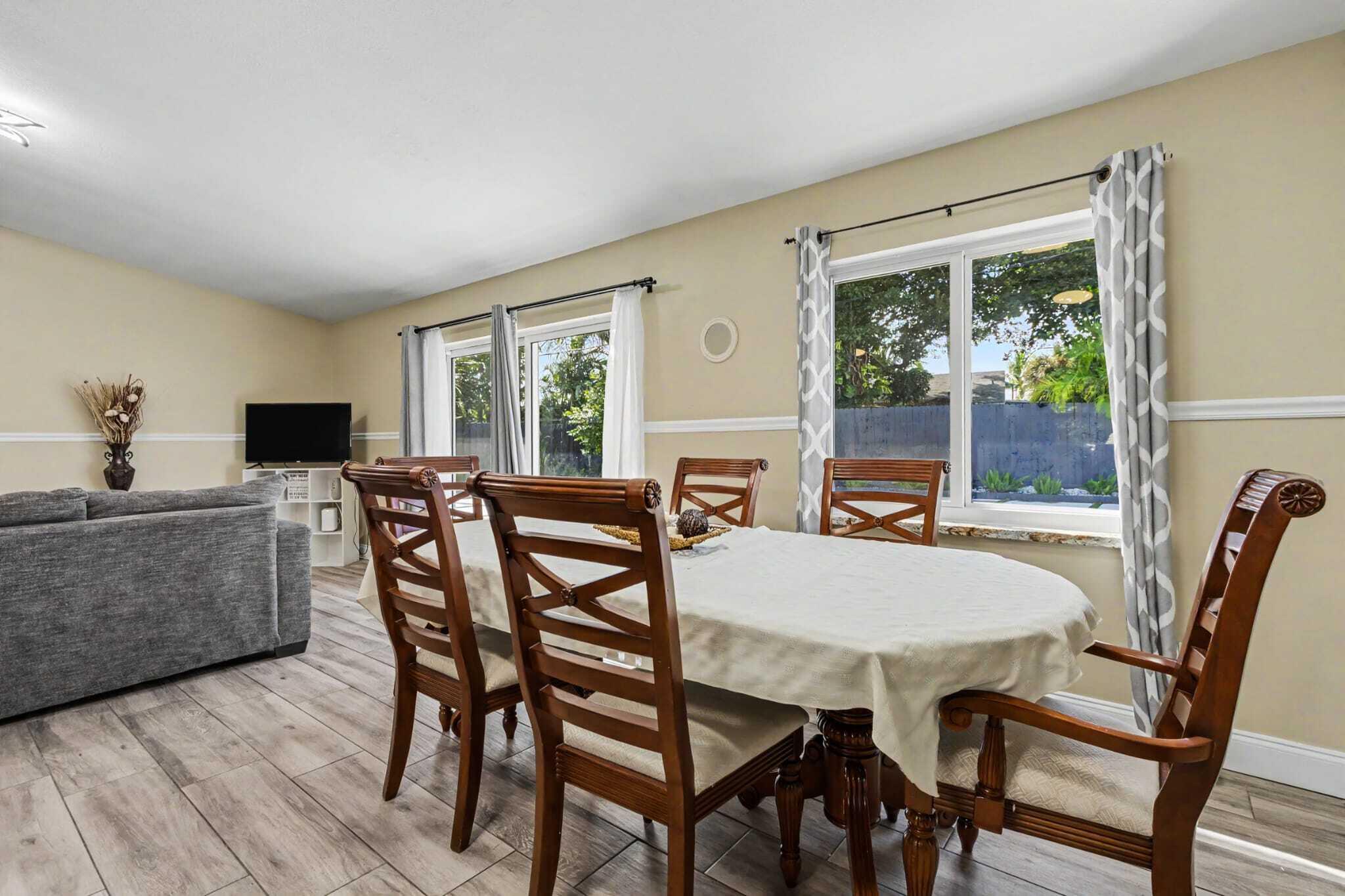 8720 NW 46TH, Lauderhill FL 33351