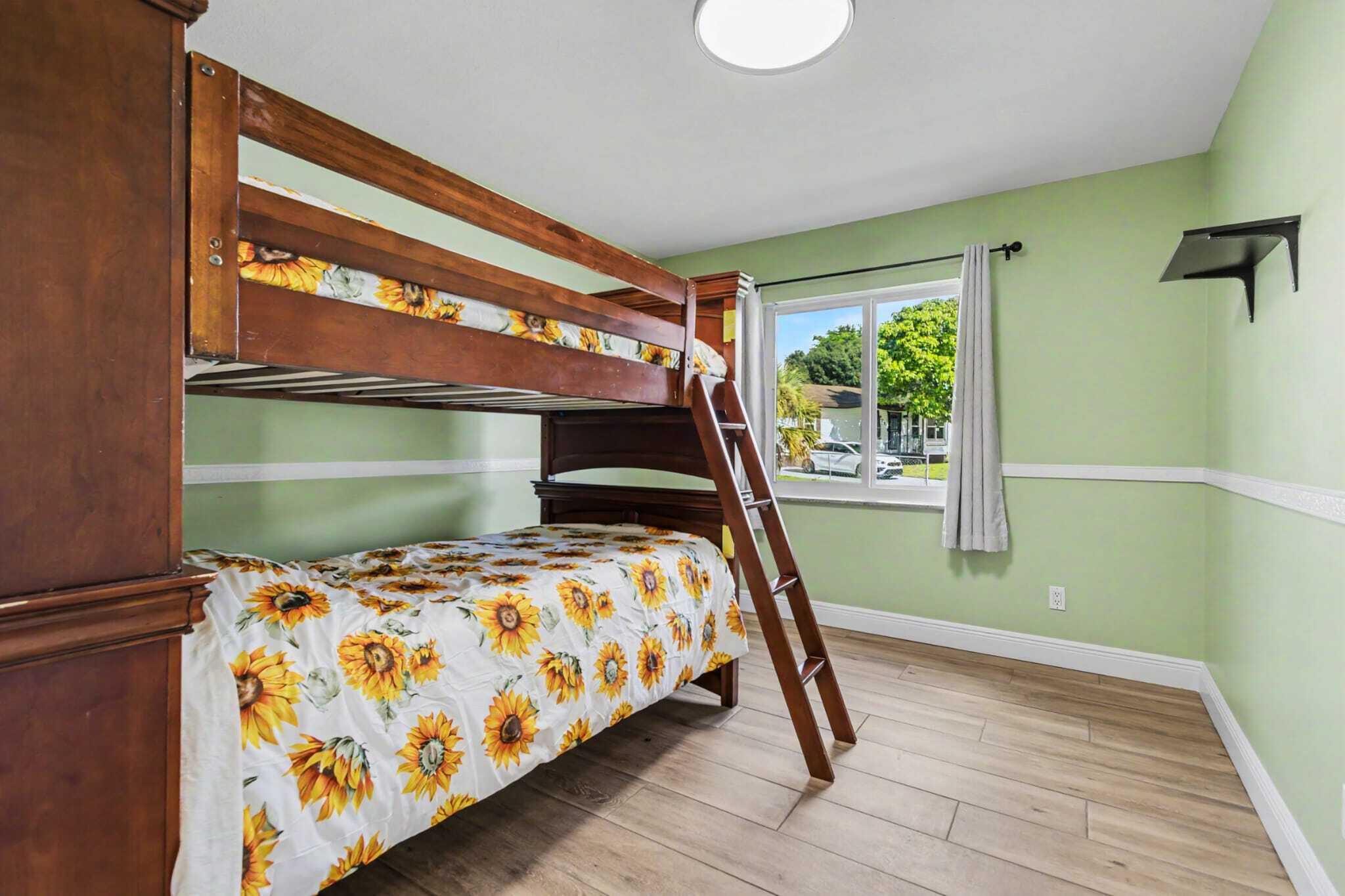 8720 NW 46TH, Lauderhill FL 33351