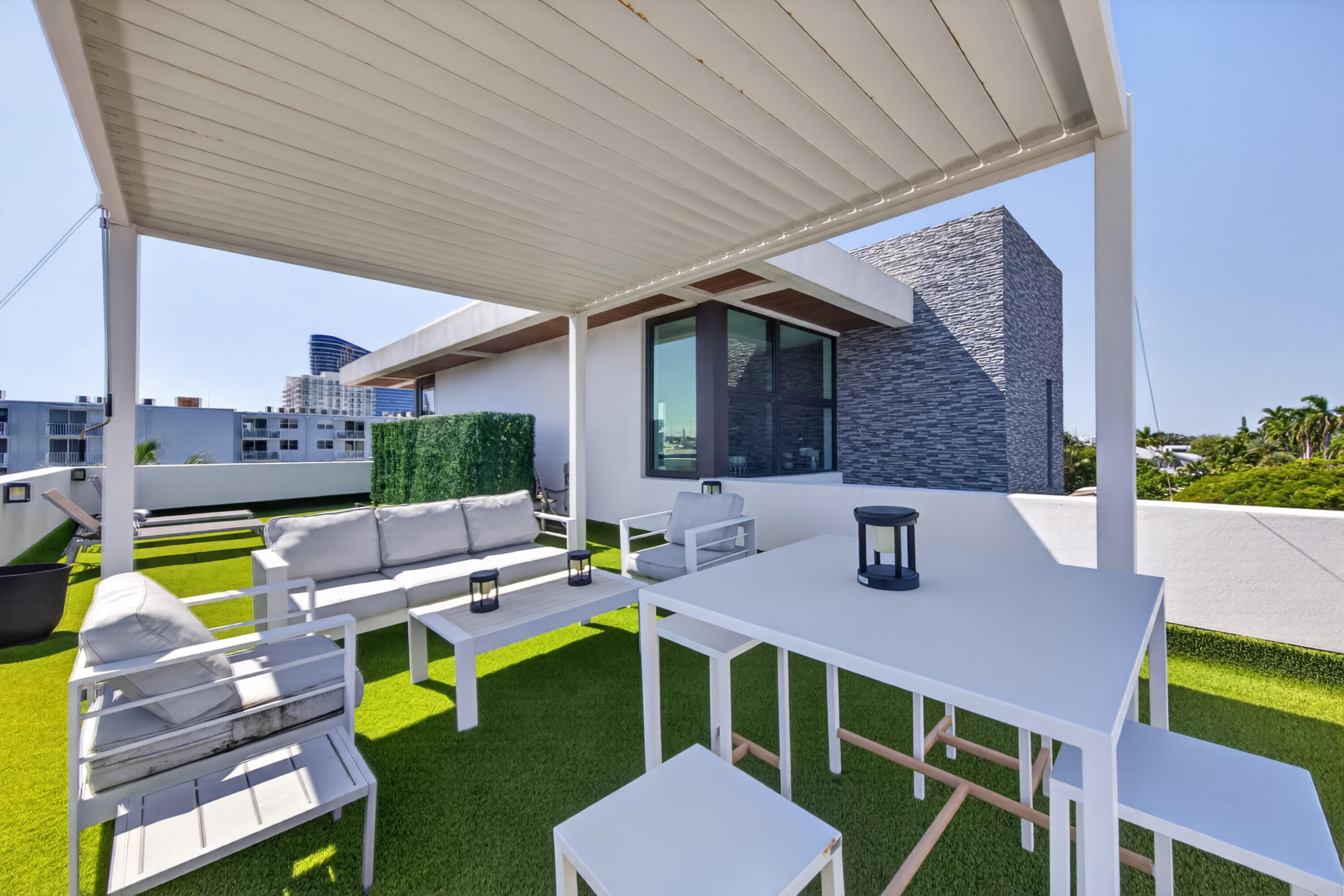 1736 SE 14TH, Fort Lauderdale FL 33316