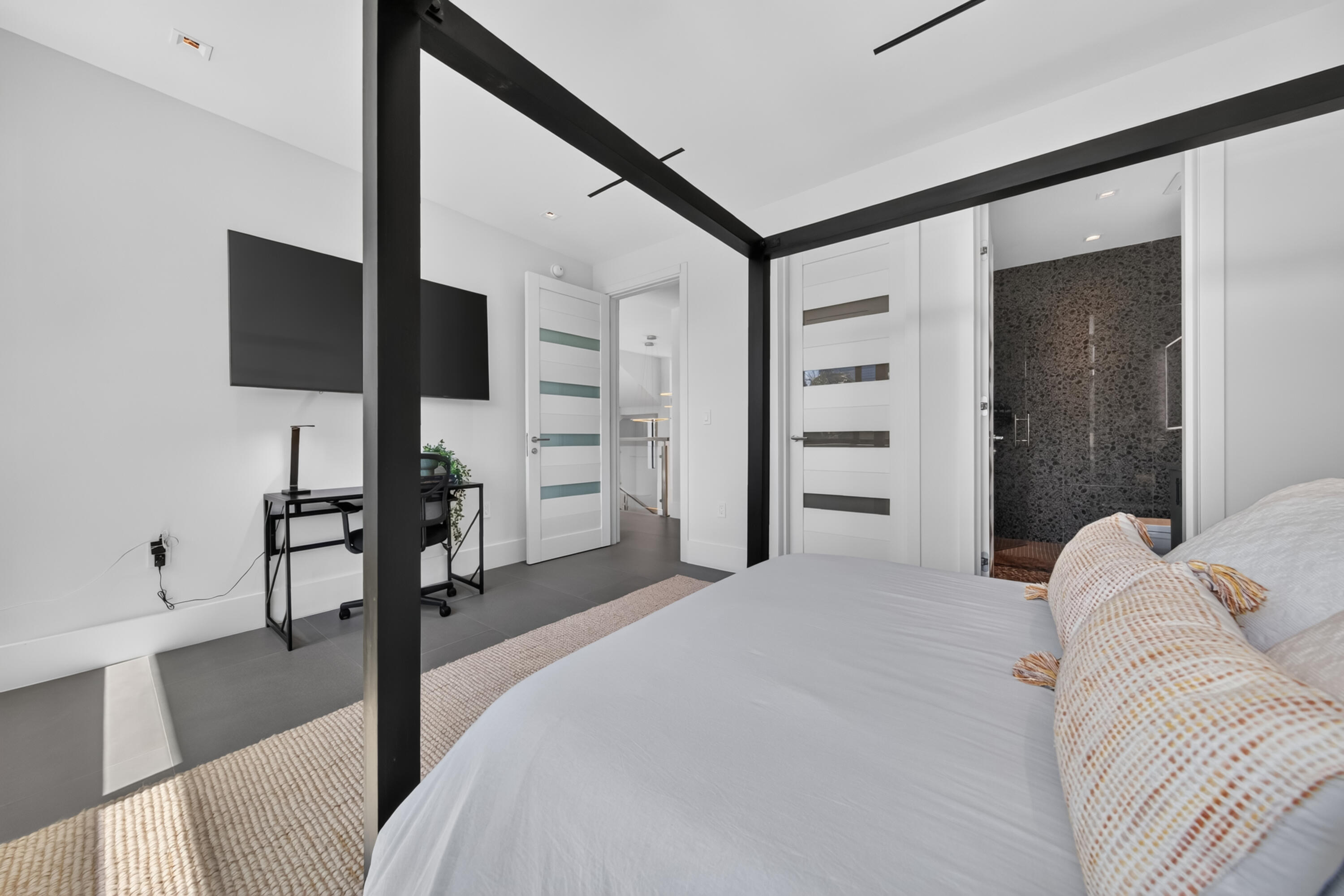 1736 SE 14TH, Fort Lauderdale FL 33316