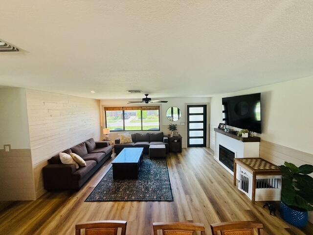 401 CIRCLE, Jupiter FL 33458