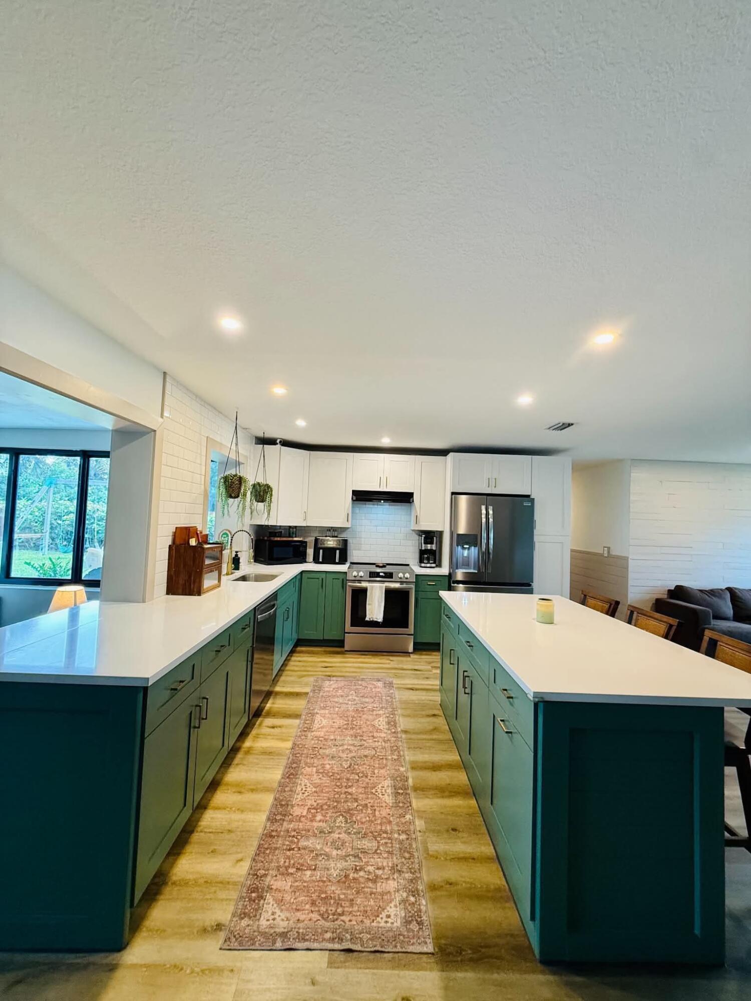 401 CIRCLE, Jupiter FL 33458