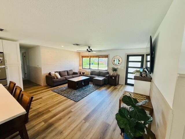 401 CIRCLE, Jupiter FL 33458