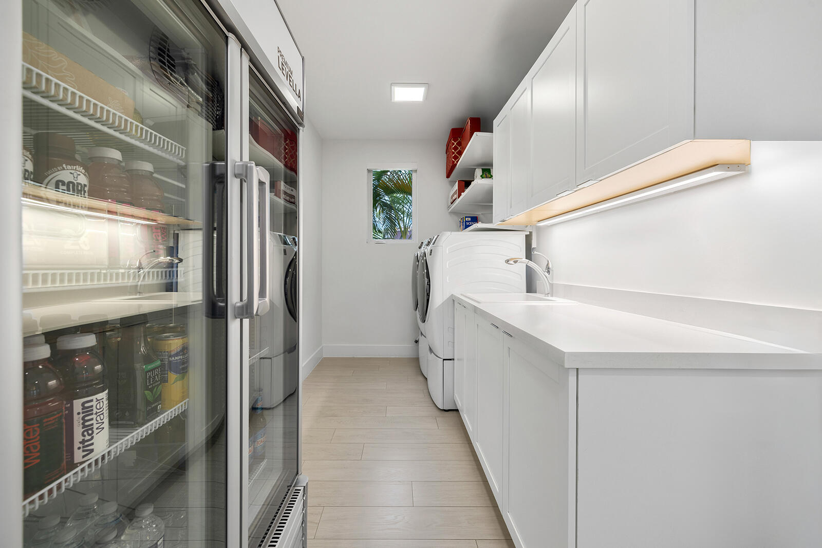 350 Desoto, Hollywood FL 33019