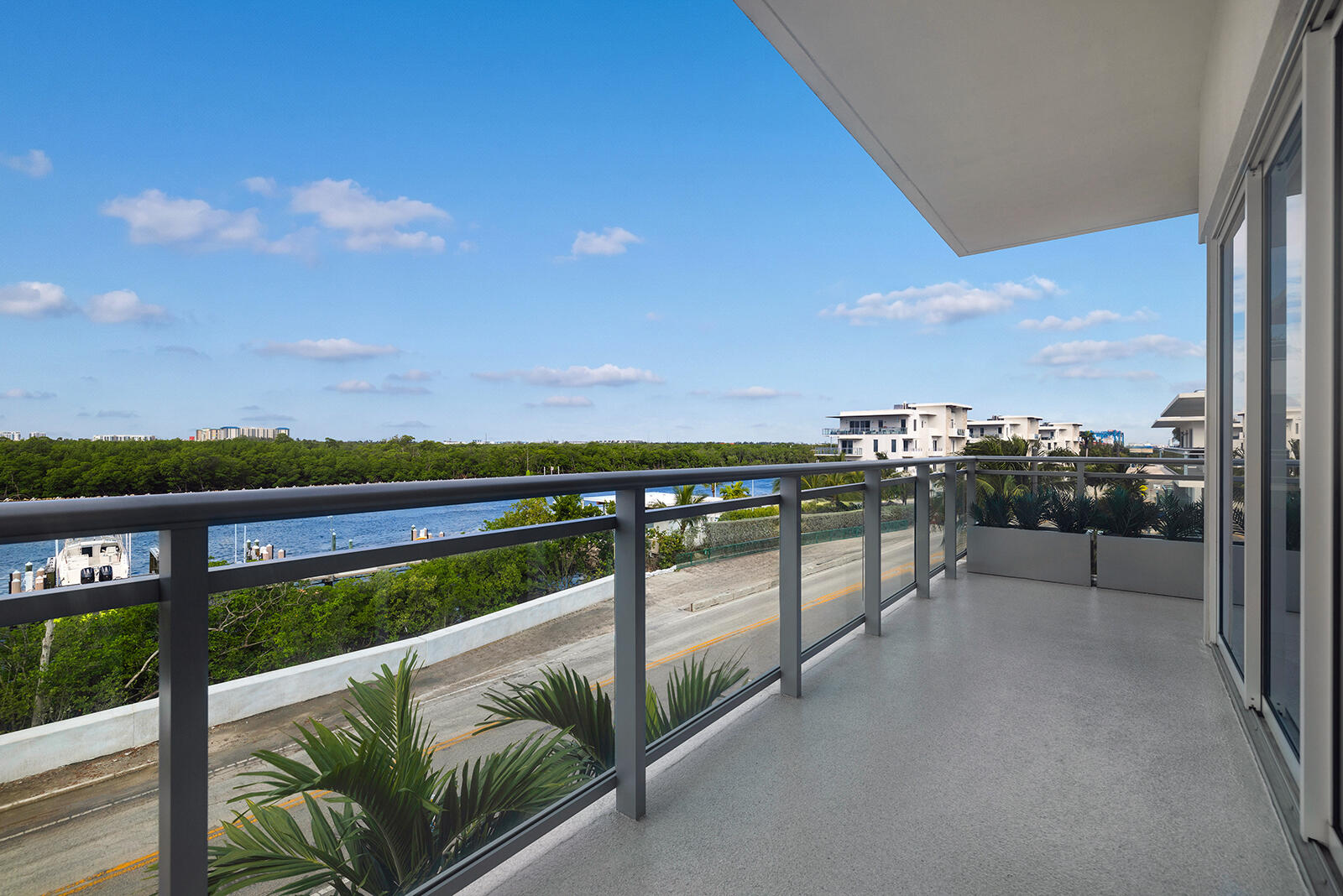 350 Desoto, Hollywood FL 33019